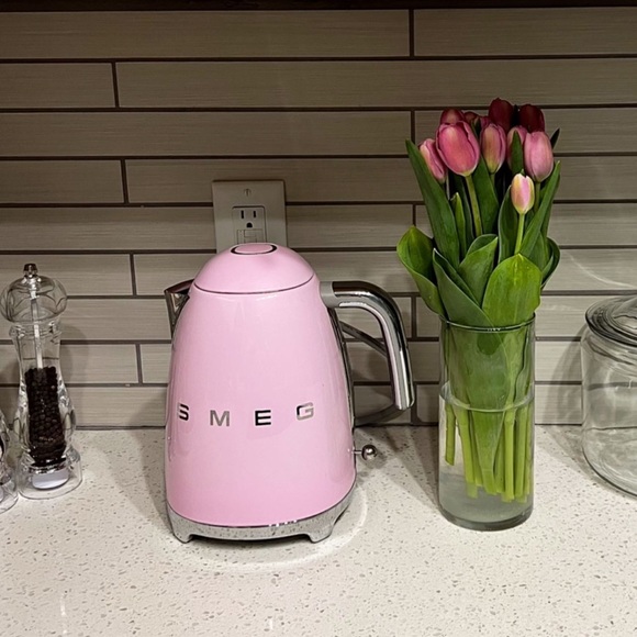 SMEG Other - SMEG PINK KETTLE